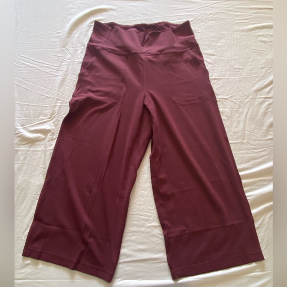 Lululemon Align Wide Leg Crop - Picture 2 of 5